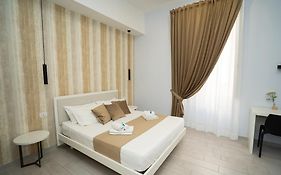 Mida's Boutique Rooms